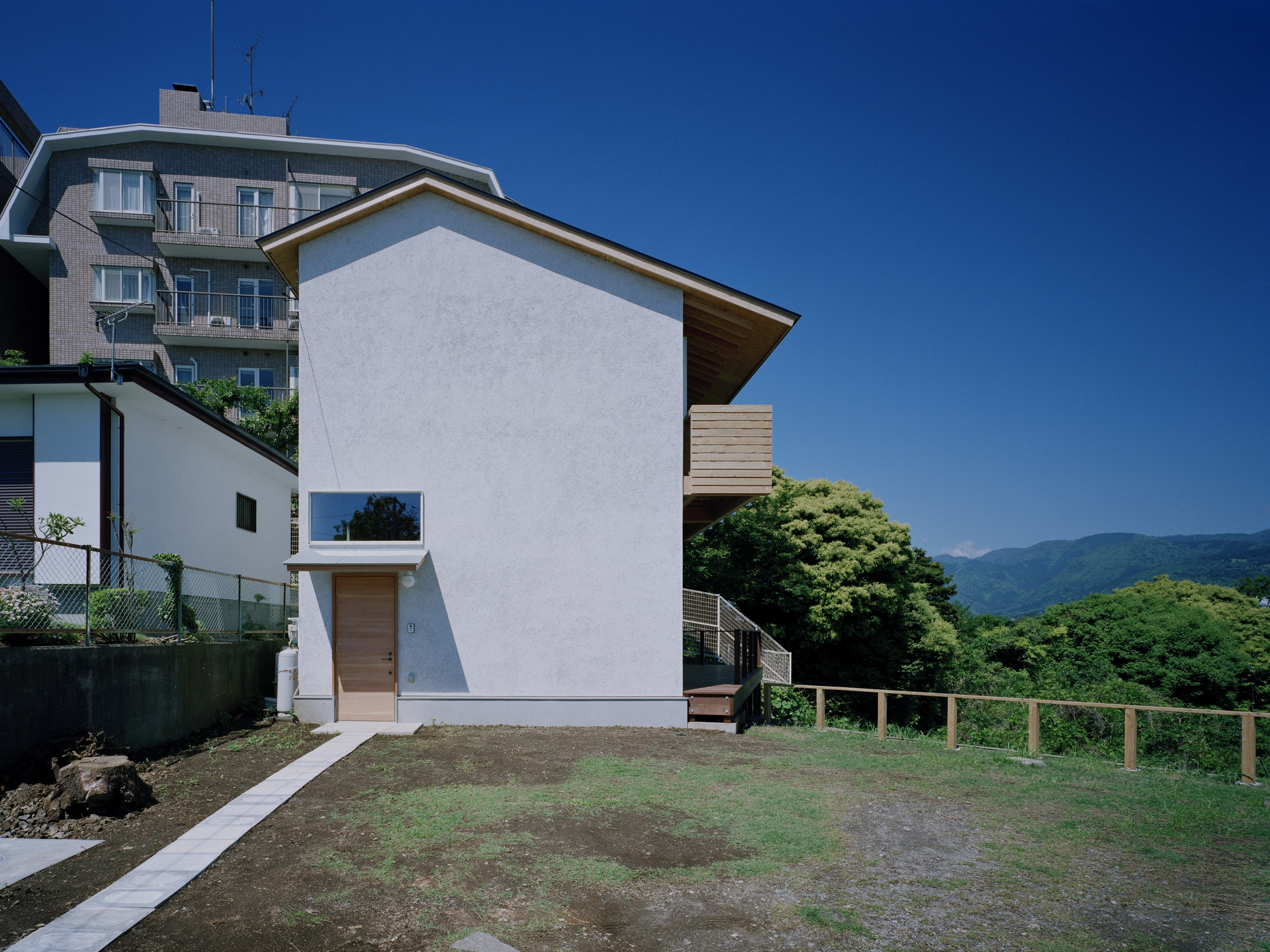 そとん壁 - 株式会社前田工務店